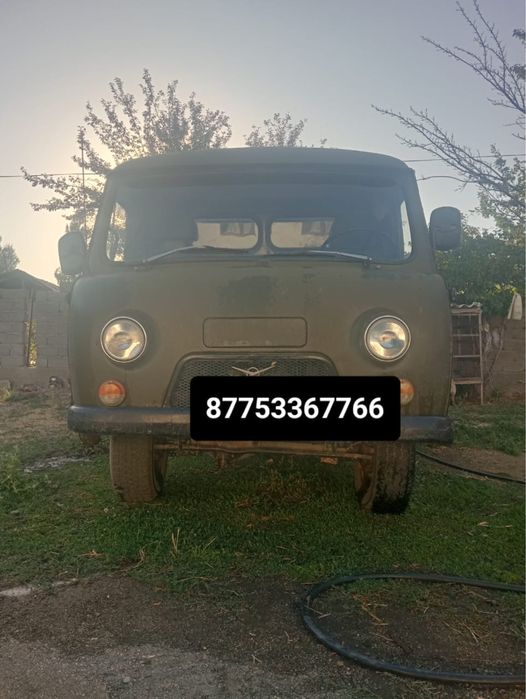 Грузавой авто Уаз 3303