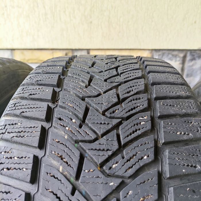 Anvelope iarna 225/45 R17 Dunlop winter sport 5