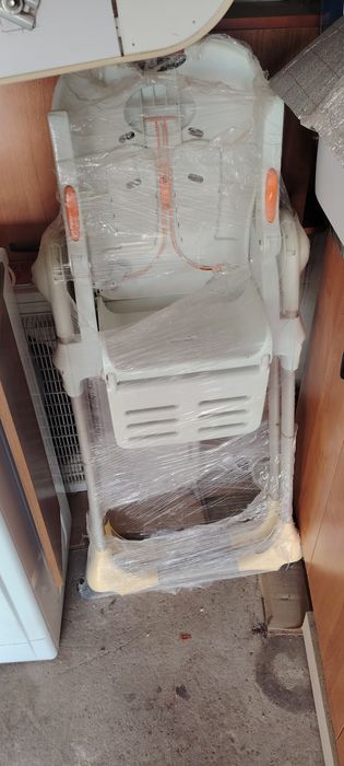 Детский стульчик и ходунки продам