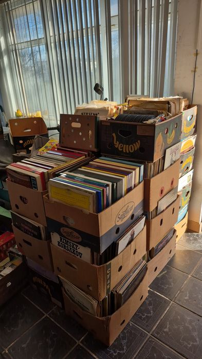 Vand lot 150 discuri Vinil cu muzica clasica mixta  pentru Pick up
