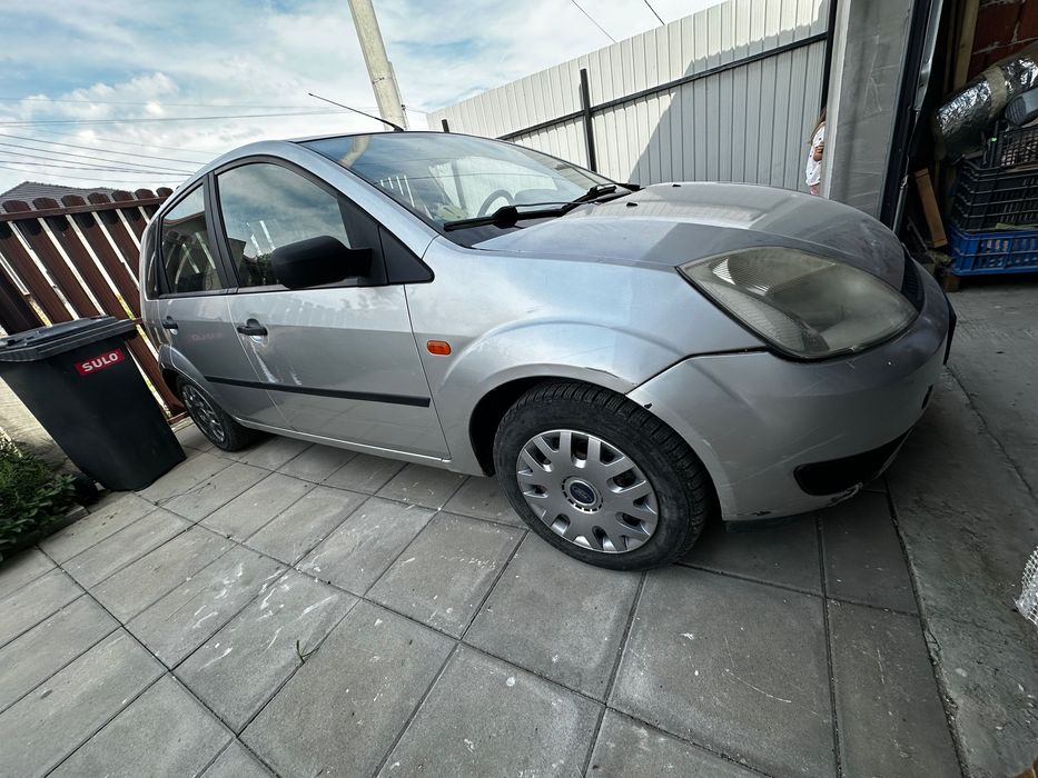 FORD Fiesta 2002