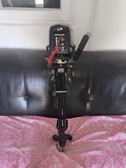 Мотор лодочный Mercury 3.3