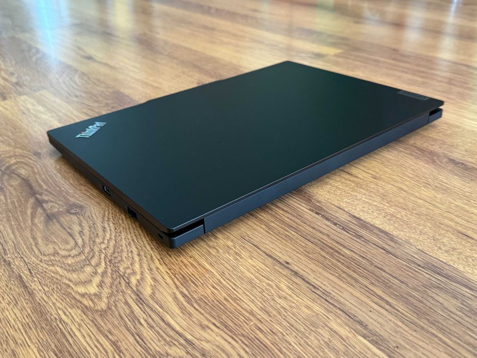 14' Full HD+ Ryzen 7 7730u Lenovo ThinkPad E14 Gen 5 16GB DDR4/512GB NVMe/Radeon/Бат 10ч