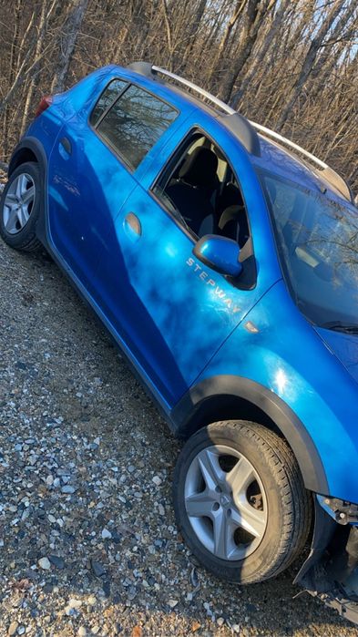 Dezmembrari bara usa capota aripa lampa far airbag sandero stepway 201
