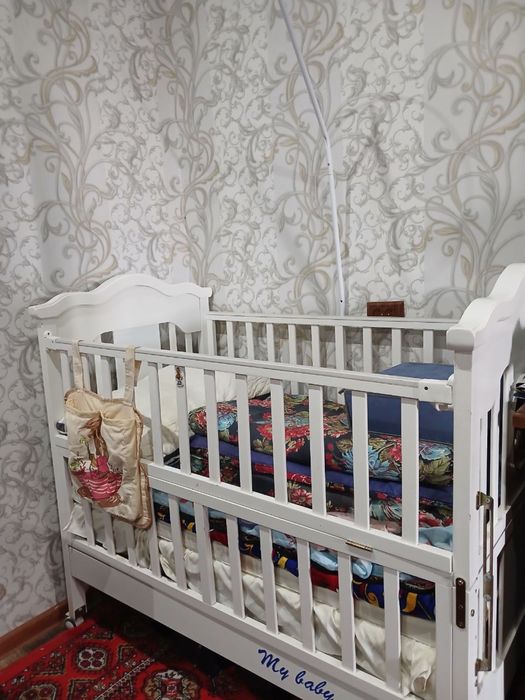 Срочно продается кроват и шкаф 3,500,000 сум