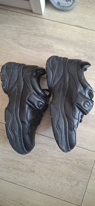 Guess Маратонки черни