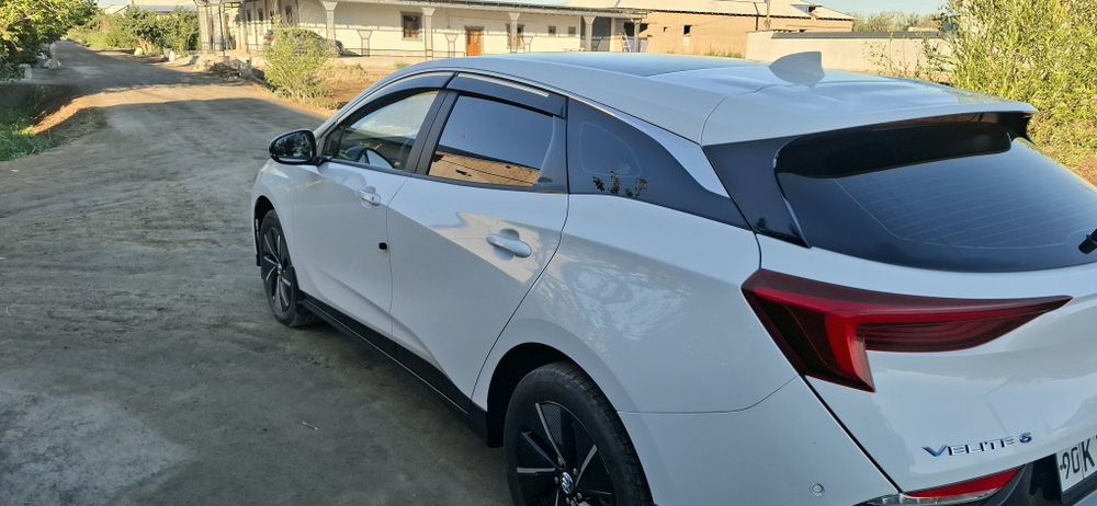 Buick velite 6 sotiladi