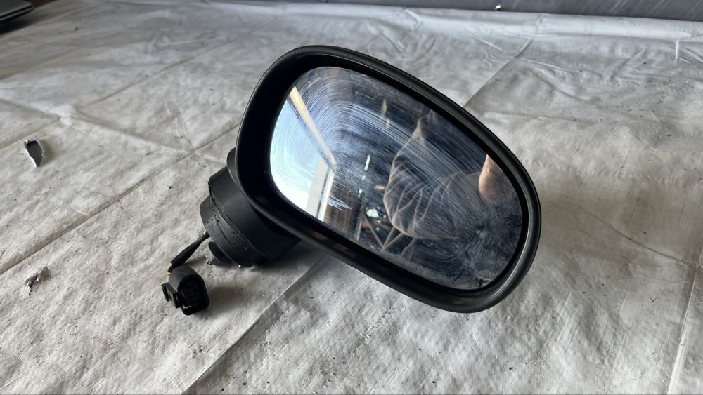 Дясно огледало Seat Leon 2