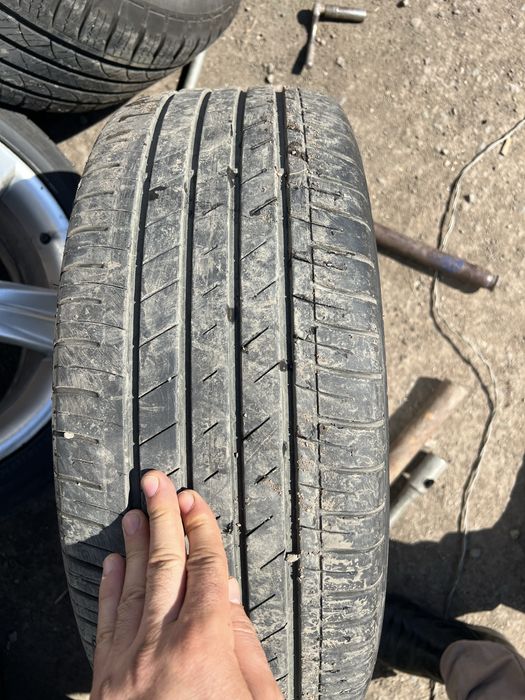 Продается шина месте дисками комплекте
