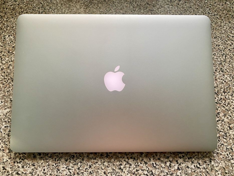 MacBook Pro 15, 2015 MacOs/Windows в идеале, i7/16/512