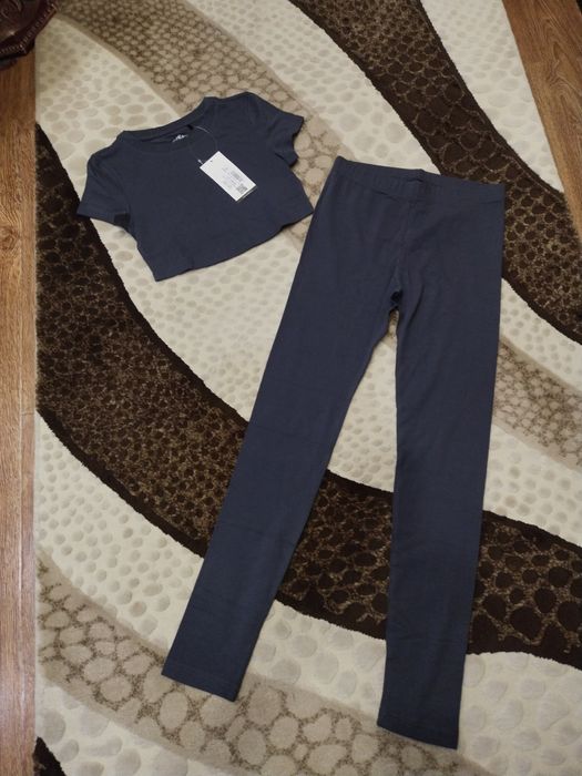 Продам форму для гимнастики. Топик с ласинами.