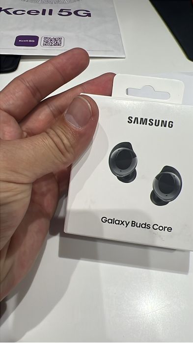 Без проводной наушник