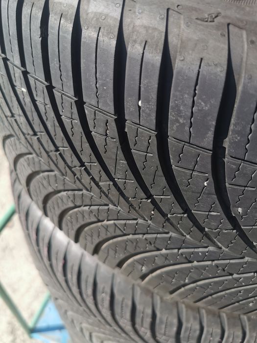 255 40 20 goodyear 4бр