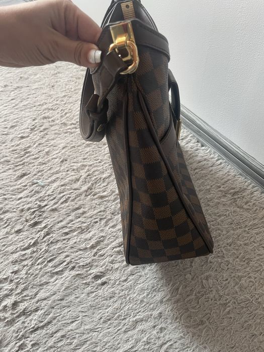 Geanta de umar Louis Vuiton