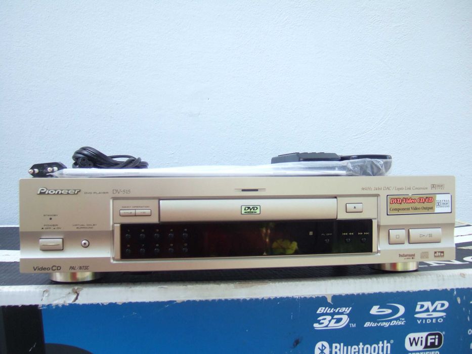 DVD Pioneer Model DVD-515 . Cu Telecomanda. Dac audio 24-bit .