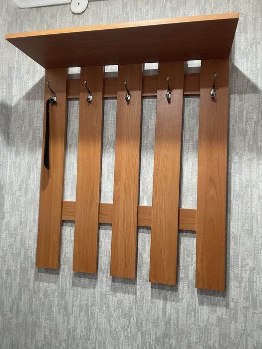 Продается навесная вешалка