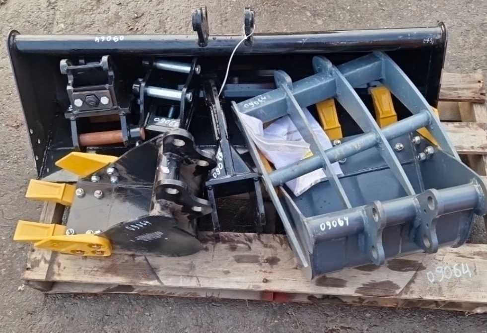 Set Cupe excavator 0.8 maxim 1.8 Tone