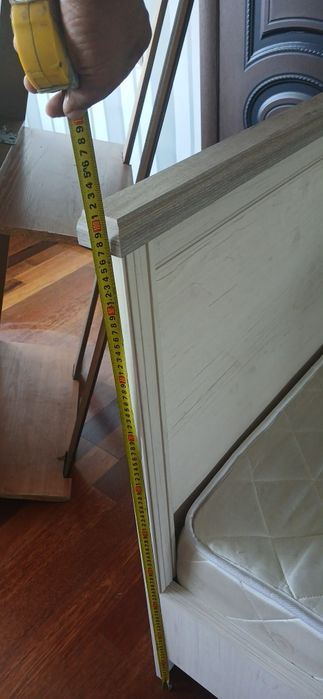 Продам кровать полуторку