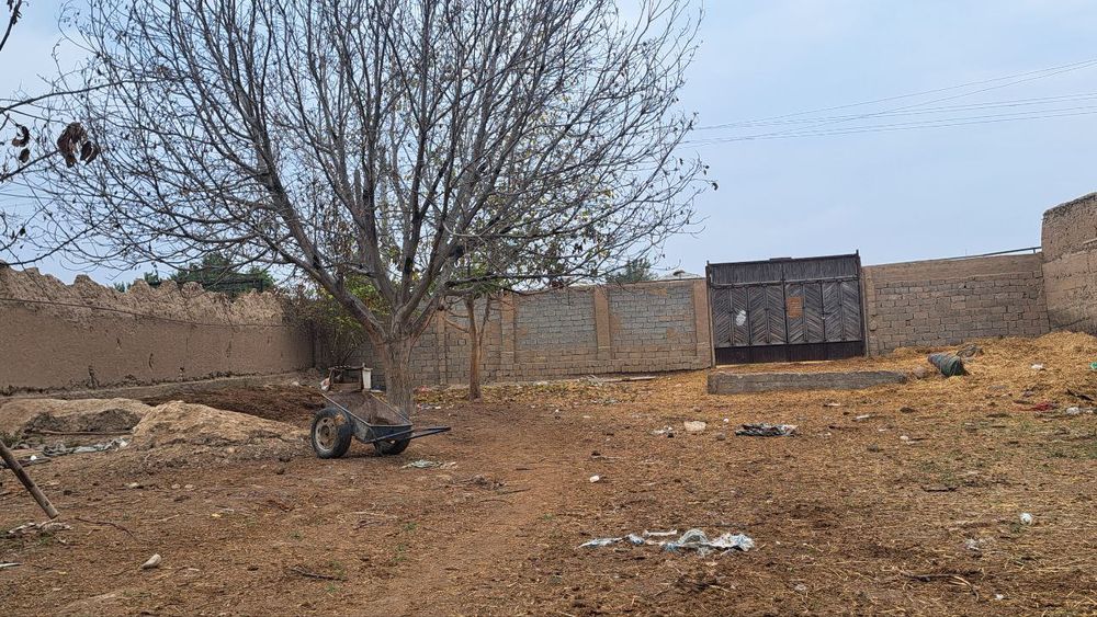 Srochna sotiladi juda tezlikda pul zaril! Nzarbekda Turkistnda 8 sotik