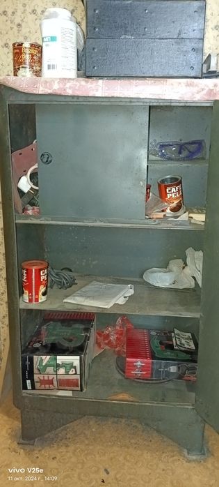 Большой напольный сейф