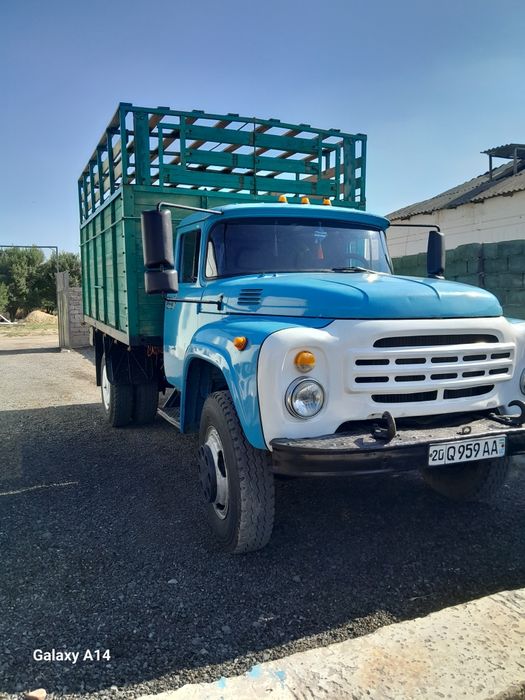 Zil 130 sotiladi
