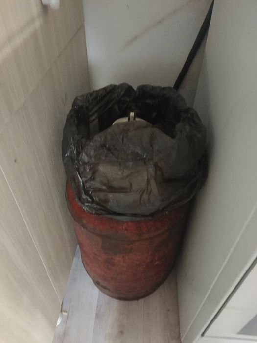 Продам газовую плиту с баллоном вместе