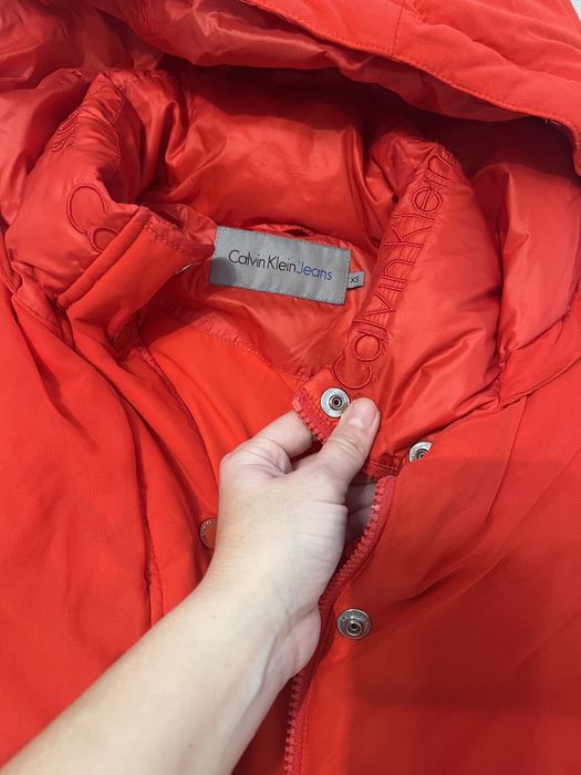 Продам куртку calvin klein