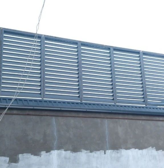 Жалюзи горизонтальные, jaluzi, заборы из жалюзи, жалюзийные решетки
