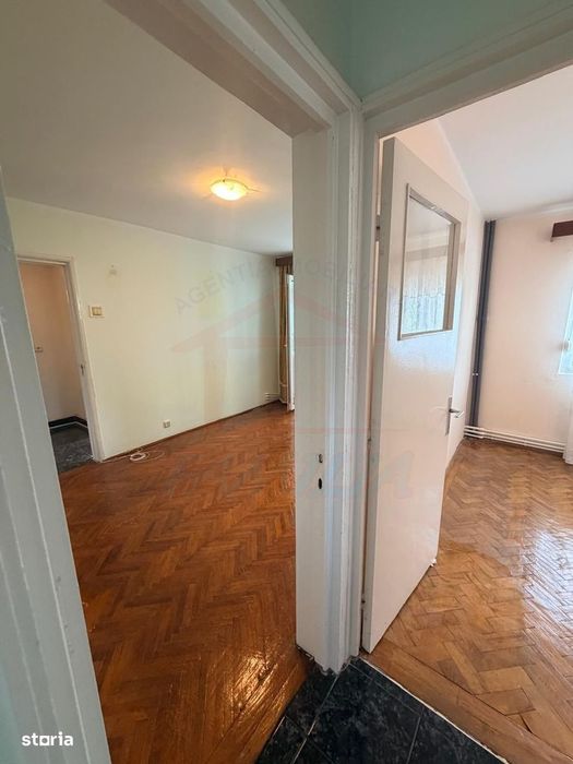 Vanzare apartament cu 4 camere in Micro 13, etaj 3, pret 65 000 euro