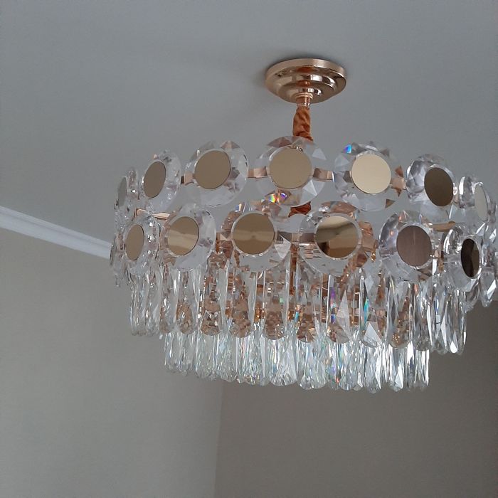 Продаю люстру стекло