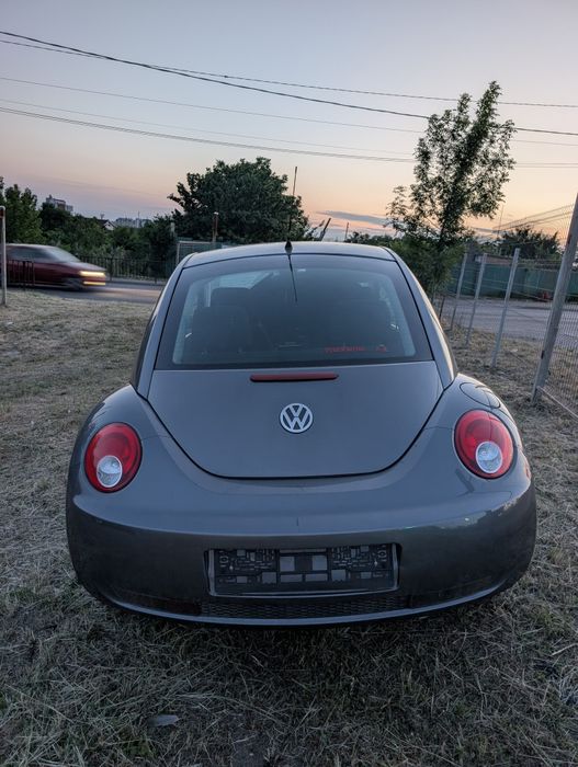 VOLKSWAGEN New Beetle 2006