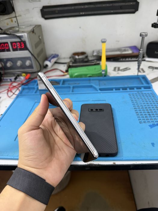 Samsung S10E 128gb срочни сотилади