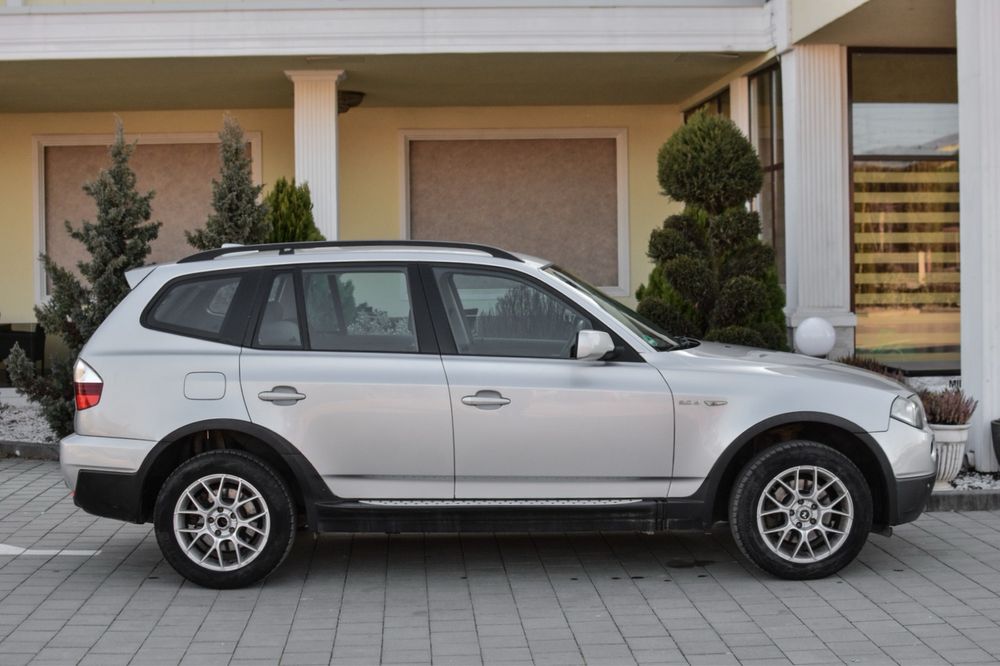 BMW X3 AUTOMAT 4x4 PIELE 8 ROTI km reali unic proprietar