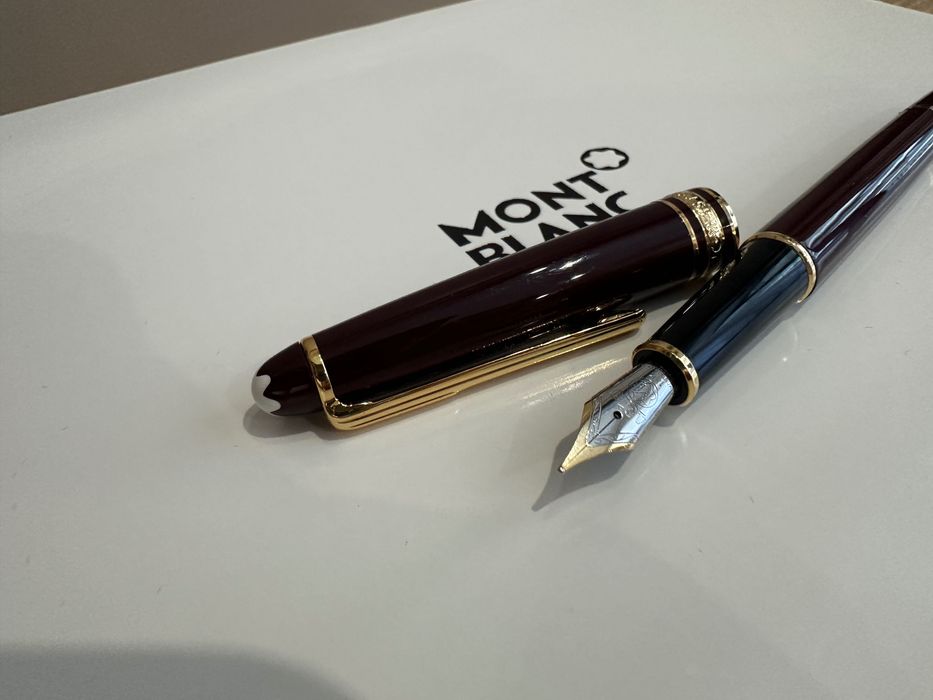set montblanc agenta si stilou