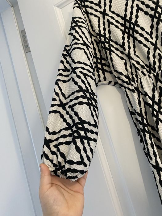 Rochita lunga cu maneca !