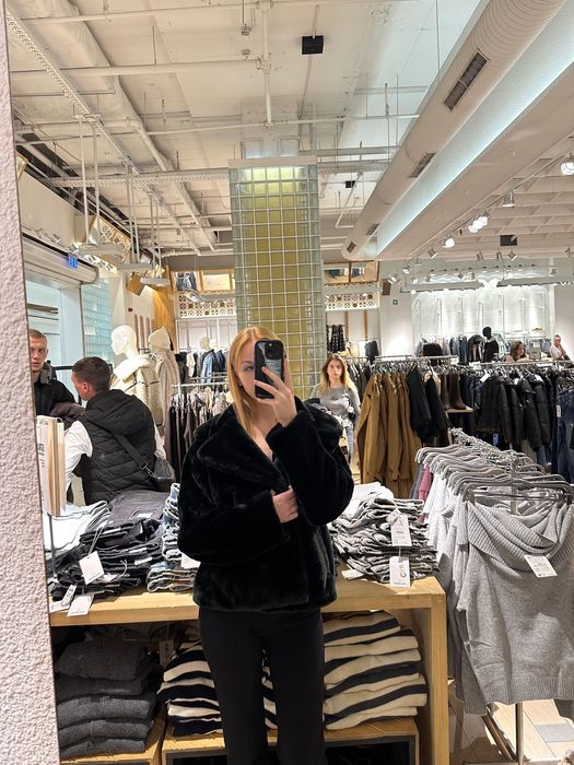 Палто от изкуствена кожа Pull & Bear, размер S, ново