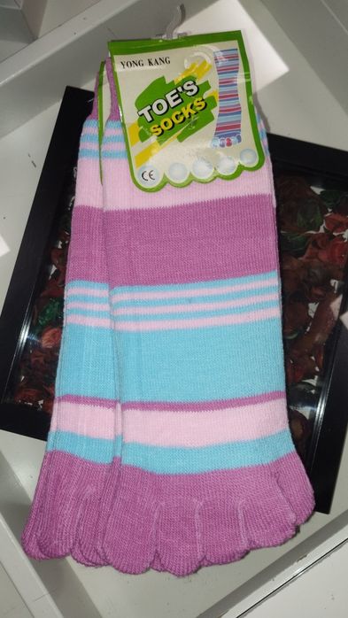 Дамски чорапи с пръсти