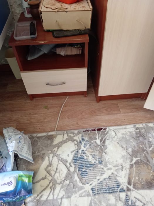 Продам шкаф угловой