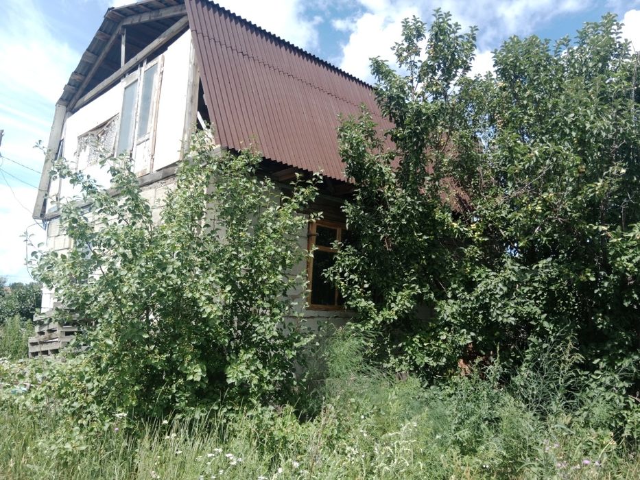 Продам дачу с домиком.