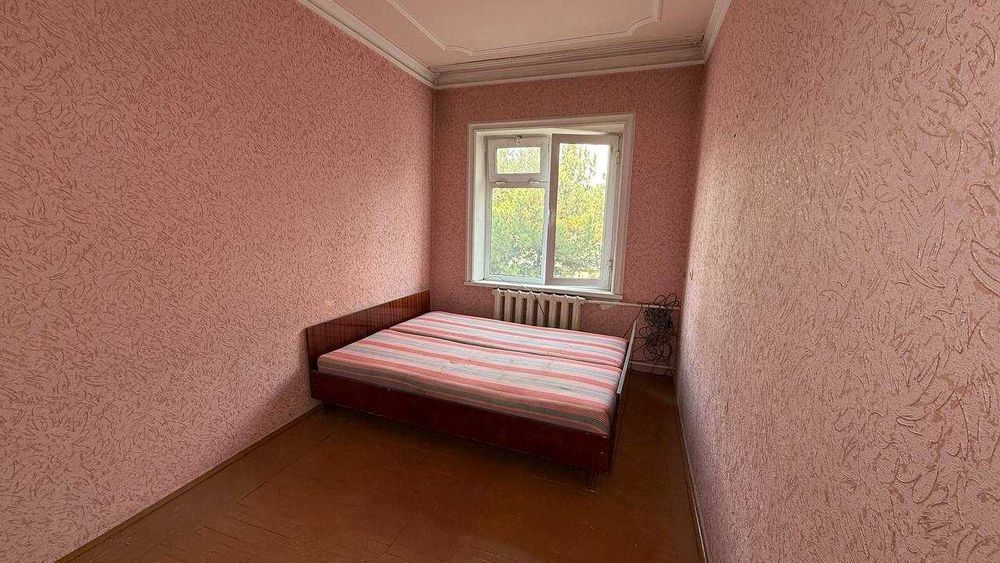 Маталка Водоканал 3 қаватда 3 хонали квартира сотилади.ID: 1571