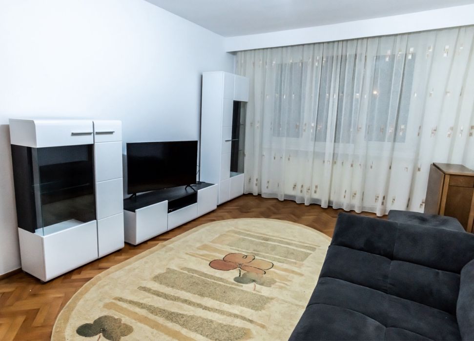 Chirie 3 camere str. Petre Dulfu