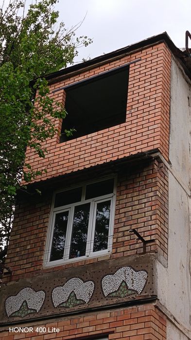 Кладка  балкон. Balkonlarga Ablisofka g'isht teramiz