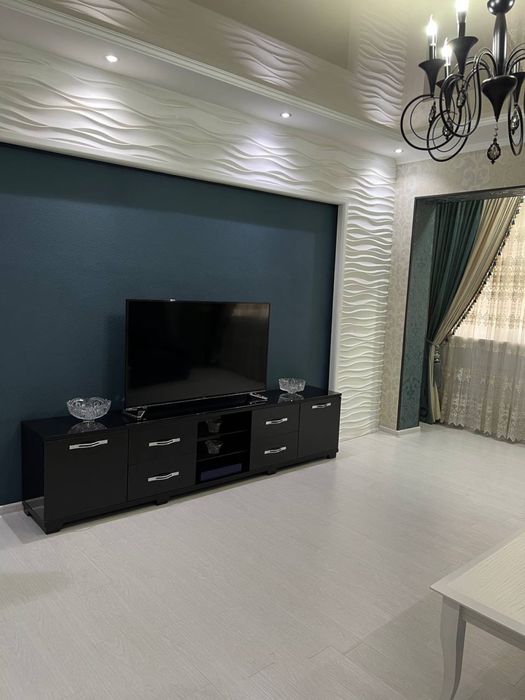 Сдаю свою 2 комнатную квартиру в центре!