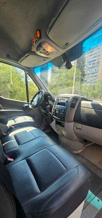 Бус Под наем VW Crafter – Дълга висока база, 60лв Стара Загора