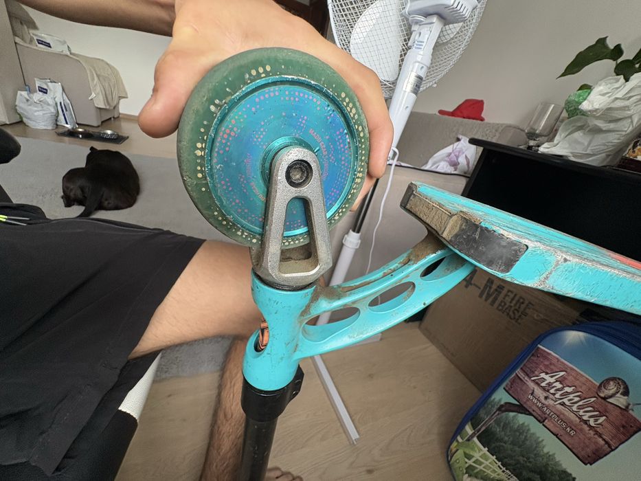 trotineta mgp original pro o dau de urgenta