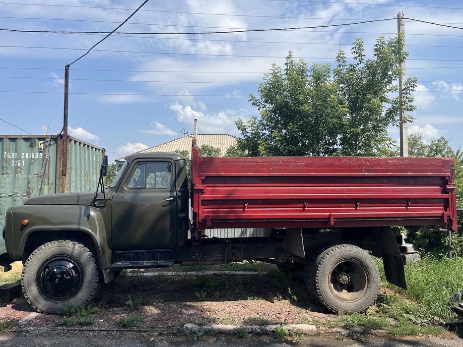 Газ 53 Б………ююююю