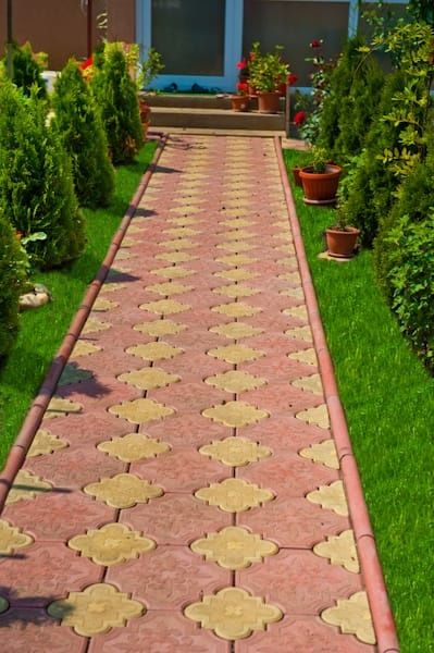 Fabricam pavaje și pavele rezidentiale curte și gradina Montaj