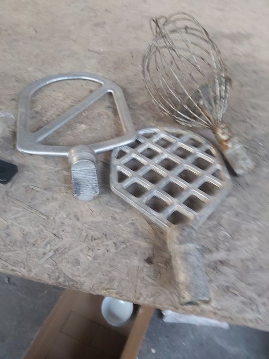 Продам миксер кондитерский