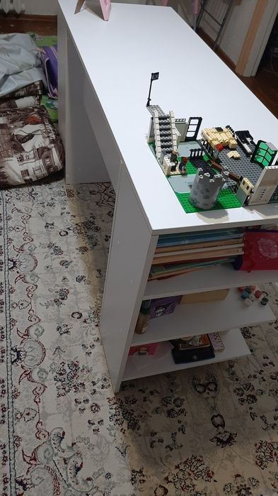 Продам стол компьютерный новый