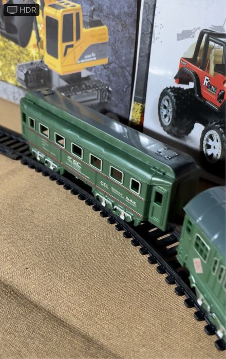 Oyinchoqlar Поезд игрушки 5 вагонли йуради 1 метр рельсах йўл oyinchoq